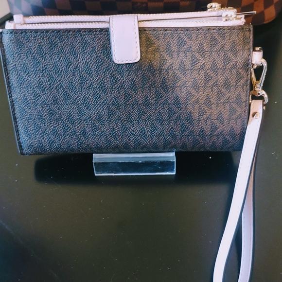 🩷🎉NWT Michael Kors Large Powder Blush Double Zip Jet Set Wallet/Wristlet🩷🎉 - Picture 7 of 9